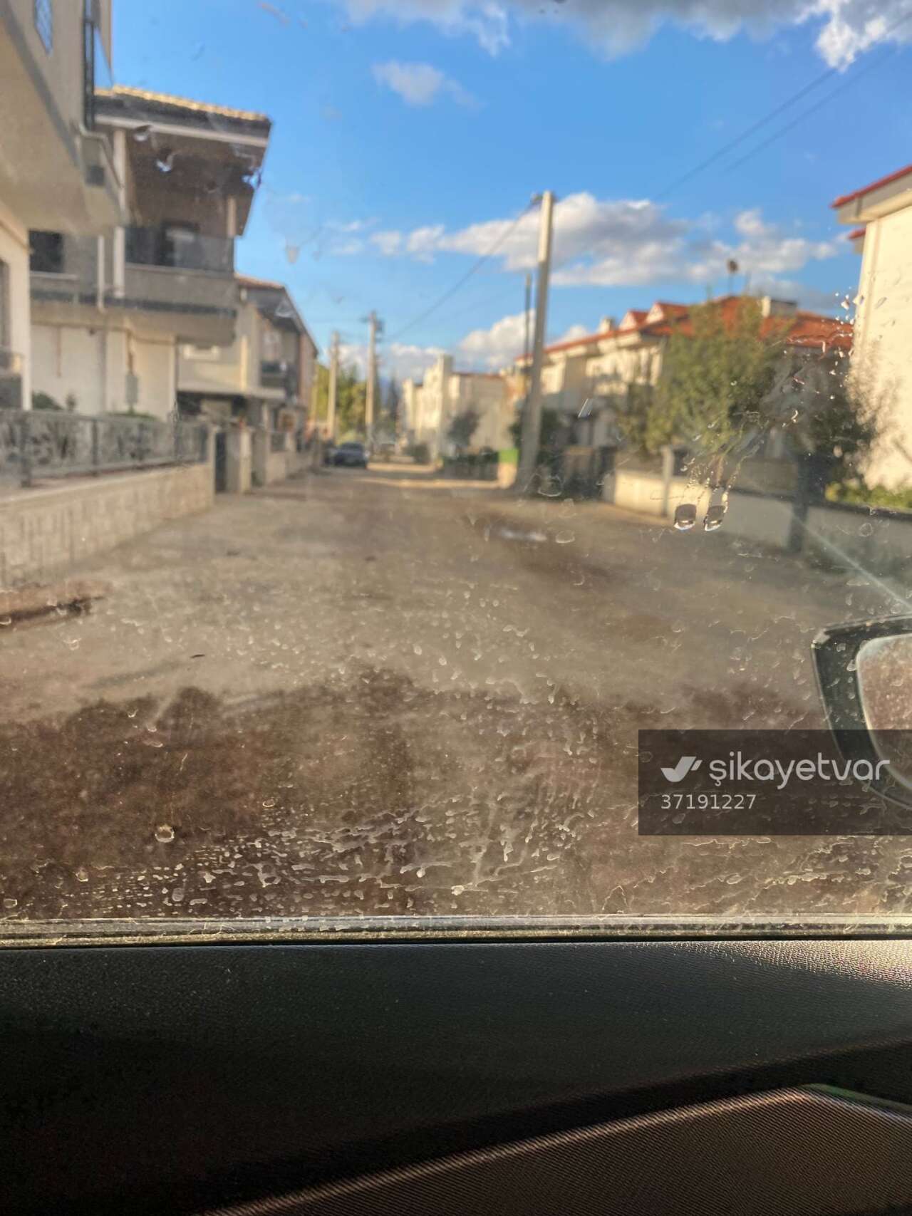 Menteşe’deki  Yeniköy Yolları“Şikayetvar”’a  Şikayet Edildi 3